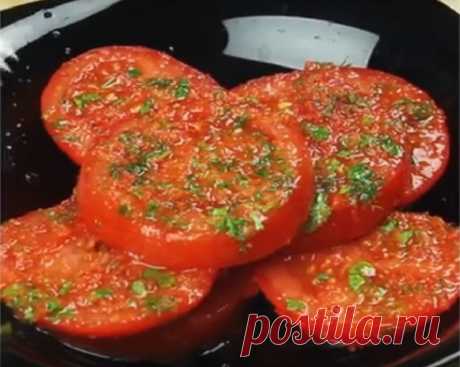 Помидоры по-корейски - закуска, которой можно угощать неделю! 

Помидоры по-корейски отлично подходят к любым мясным блюдам, а особенно шашлыкам Немного острые, с ярко выраженным томатным привкусом, они хорошо вписываются в любое меню.
Те, кто готовит это блюдо …