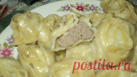 Три  блюда из одного теста.  


Захотелось мне  чего-нибудь вкусненького...Долго не думала, вспомнила, что лежит уже готовый фарш(баранина и говядина). Ур-рааа! Пельмени недавно были, значит ХОЧУ мантов, а ещё ХОЧУ чебуреков....…