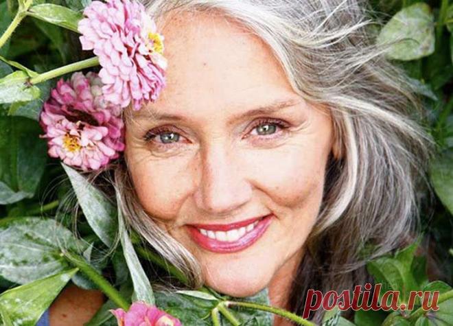 Вместо инъекций - травы: домашняя косметика против морщин зимой 
С возрастом кожа теряет эластичность, появляются морщинки. И каждая женщина стремится затормозить, а лучше остановить эти процессы.
Зимой негативные изменения становятся более ощутимыми: ветер, холод…