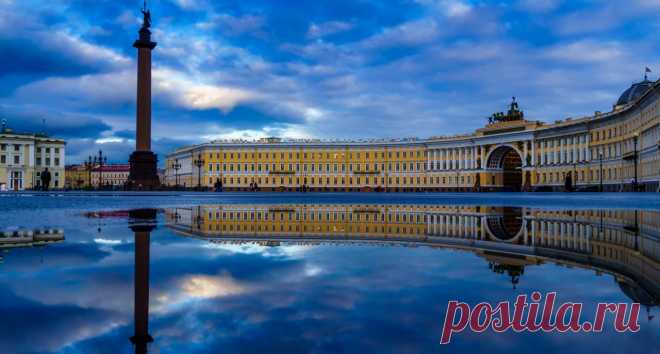 Лаконичные зарисовки о жизни северной столицы от автора бестселлера «Женщины непреклонного возраста».