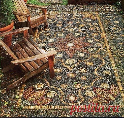 Мозаика из гальки 






















