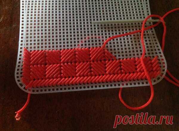 Вязание крючком по канве. Просто, а как красиво!