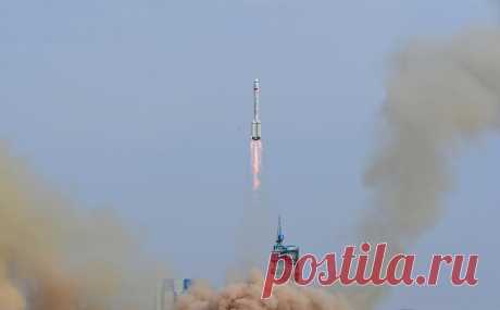 После запуска КНР тайконавтов был побит рекорд по числу землян на орбите. Китайский корабль «Шэньчжоу-16» с тремя тайконавтами на борту успешно вышел на заданную орбиту. Число землян на ней достигло 17 — это новый рекорд, прошлый был установлен в 2021 году, когда на орбите одновременно было 14 человек