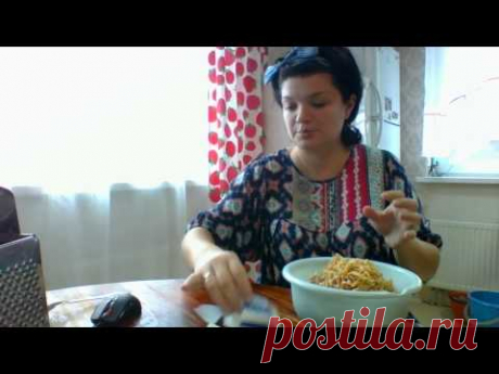 Стиральный порошок своими руками. Для детей и для обычной стирки.
"У меня такой состав: 200 гр. хоз. мыла, 100 гр соды пищевой, 100 гр. соды кальцинированной, 10 кап. эфирного масла лаванды. если требуется усилить отбеливающий эффект добавляю 100 гр. перкарбоната натрия (кислородный отбеливатель)."