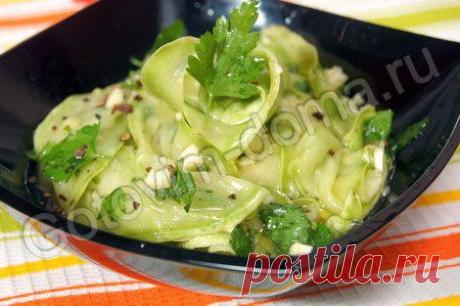 Рецепт: Закуска из маринованных кабачков