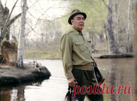 Леонид Ильич Брежнев на отдыхе и не только / Назад в СССР / Back in USSR