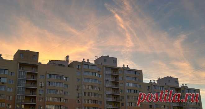 С 1 НОЯБ.2024 -ЛИКВИДАЦИЯ ОСТЕКЛЕНИЯ БАЛКОНОВ-В современных квартирах застекленные балконы и лоджии давно стали неотъемлемой частью интерьера. Для многих собственников эти пространства превращаются в уютные оазисы, где можно скрыться от городской суеты и создать дополнительные полезные зоны. Однако не всегда все так безоблачно, как может показаться на первый взгляд.