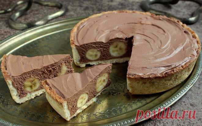 Торт с бананами и шоколадным муссом