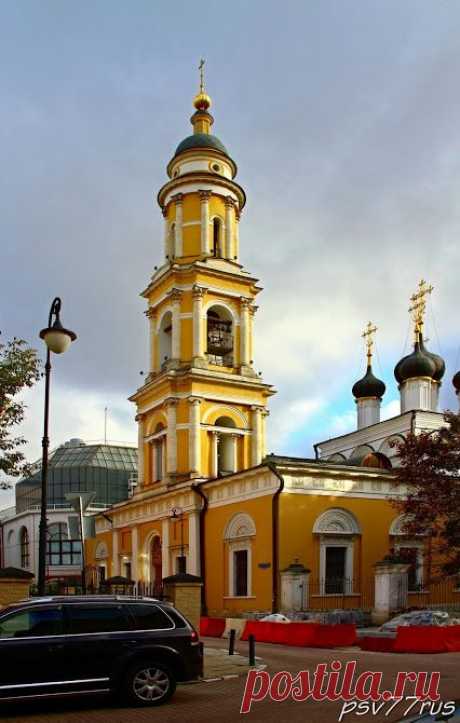 Храм святителя Николая в Толмачах (Святителя Николая Чудотворца церковь) — храм-музей в Замоскворечье, домовая церковь при Государственной Третьяковской галерее, постоянное местонахождение иконы Владимирской Богоматери, и временное (на праздник Святой Троицы) — «Троицы» Андрея Рублева.