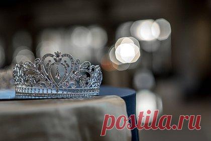 Победительницей конкурса красоты в России стала 14-летняя девушка. В конце прошлой недели в Казани прошел финал регионального конкурса красоты «Мисс Татарстан — 2024». За титул победительницы боролись тридцать девушек из разных уголков республики. Победительницей стала 14-летняя Эвелина Габитова из Набережных Челнов. «Мисс Казань — 2024» стала 16-летняя Александра Кочергина.