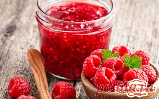 Вкуснейшая малина, перетёртая с сахаром  
Очень вкусная и полезная малина, которая станет отличным дополнением к чаю. 
 Ингредиенты:
Малина – 1 кг
Сахар – 2 кг