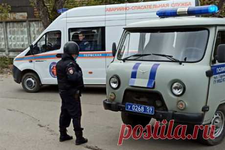 Одноклассник рассказал об устроившем стрельбу в пермском вузе. Одноклассник злоумышленника, который устроил стрельбу в Пермском государственном университете (ПГНИУ), рассказал, что у того были интересы к оружию и войне еще со школьных времен. Молодой человек также заявил, что россиянин был нелюдим и не имел друзей. Кроме того, он интересовался вопросами терроризма.