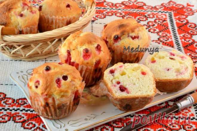 Кокосовые кексы с белым шоколадом и клюквой / Кексы и маффины / Кукорама - вкусные рецепты!