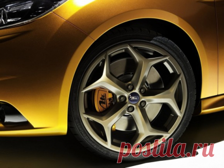 Обзор Ford Focus ST 2012