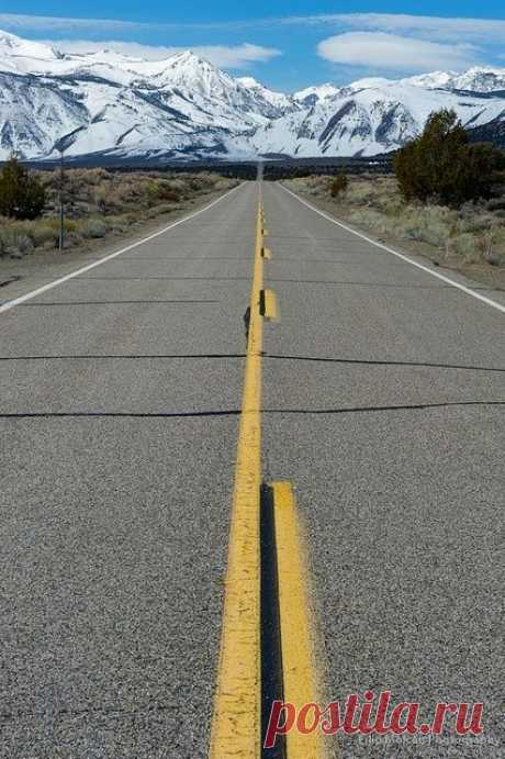 Highway to mountains, California,  flickr от filip.molcan  |  Pinterest: инструмент для поиска и хранения интересных идей