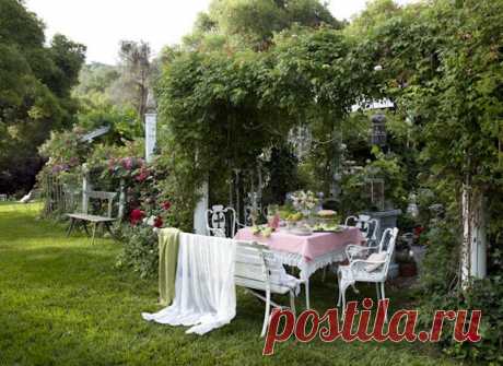 CHEZ FIFI: SUMMER ROMANCE