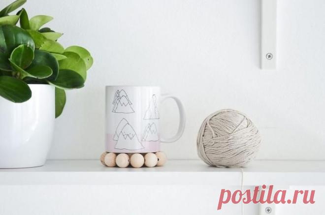 Подставка под чашку из деревянных бусин