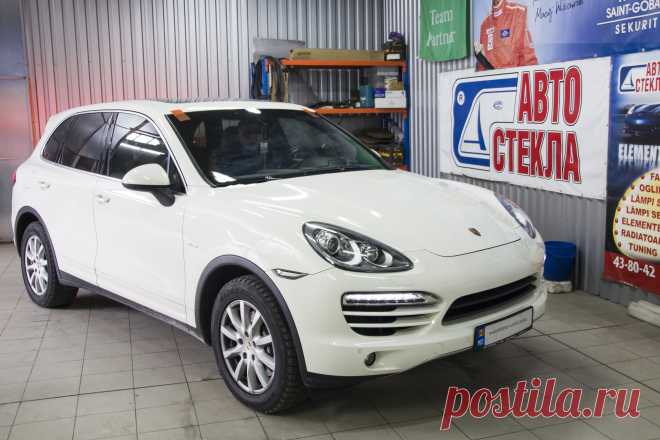 Замена,  ремонт и продажа лобовых стекол Porsche Cayenne в Кишиневе. На установку гарантия 2 года