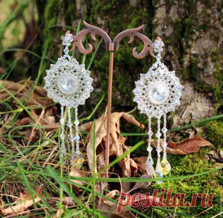 Купить Серьги "Первый снег" - серебряный, хрустальные бусины, сваровски кристаллы, Кристаллы swarovski, серьги