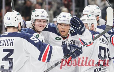 &quot;Торпедо&quot; стало шестым участником плей-офф Континентальной хоккейной лиги. Нижегородская команда занимает пятое место в таблице Западной конференции