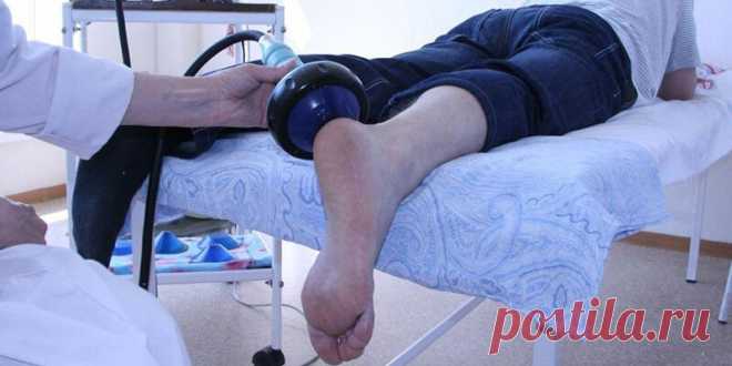 «Вальгусная деформация стопы у ребенка  Вальгусная деформация стопы у ребенка Вальгусная деформация стопы у детей Вальгусная деформация стопы у детей – дефект стопы, характеризующийся снижением высоты ее сводов и Х-образным Для того чтобы не подвергать кроху столь трудоемкому, а иногда и болезненному лечению следует уделять время проведению профилактических мероприятий, которые включают хождение босиком по неровным поверхностям, катание на велосипе...