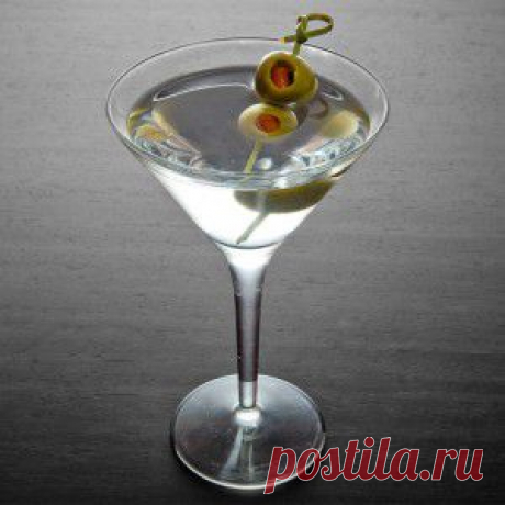 Грязный мартини – джин, вермут и оливковый сок в одном бокале | Культура пития