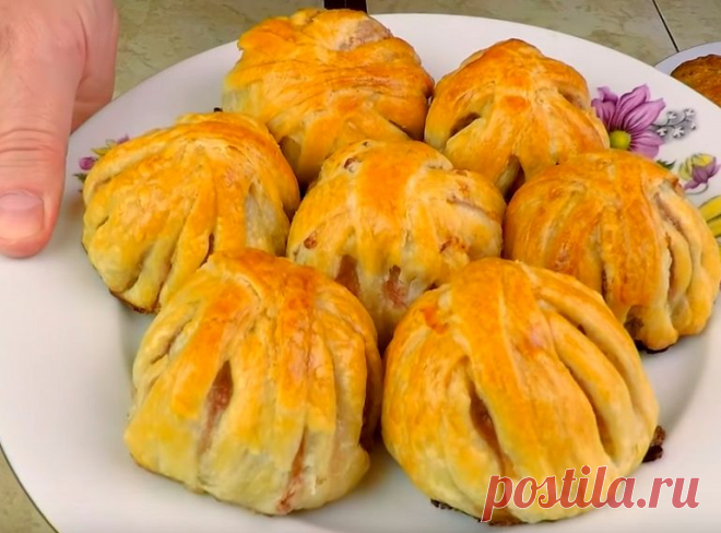 Вкуснятина из фарша за 15 минут: мясные клубочки в слоеном тесте у гостей на первом месте