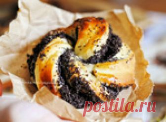 Плетеные маковые булочки