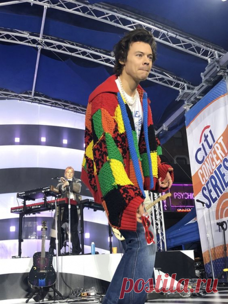 HARRY STYLES DAILY