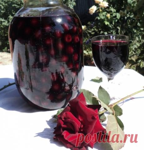 Вишневая настойка на водке Каждый, кто владеет небольшим участком дачи и вкладывает в него силы — получает неплохой урожай фруктов и овощей. В последствии изготовленные компоты, варенья и соленья будут хорошим лакомством в зимн…