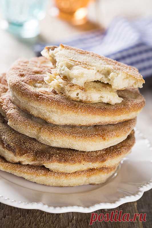 Лепешки с сыром на кефире - Home is in the kitchen