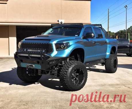 Toyota TUNDRA 4x4 от KEG Media. 😎 / Только машины