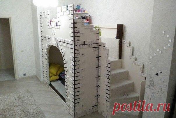 Кровать-замок в детской комнате своими руками