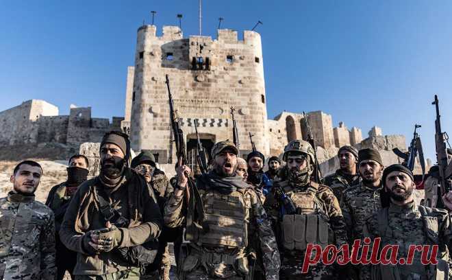 Армия Сирии признала продвижение боевиков в Алеппо и свое отступление. Сирийская армия провела «передислокацию» для подготовки контратаки, повстанцы заняли большинство районов Алеппо, сообщило командование. Наступление боевиков началось 27 ноября