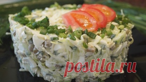 Салат с капустой, яйцом и зеленым горошком. Быстро, Просто и Доступно! рецепт с фотографиями