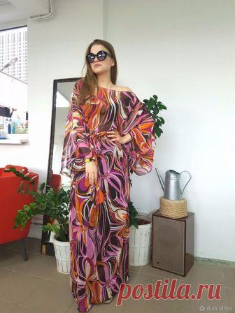 Пляжная туника в пол за час! (Шитье и крой) Сезон отпусков уже начался, а вы к нему готовы? Сегодня будем шить шикарную оригинальную вещицу: пляжную тунику в пол. Смогут все, даже если у вас есть только швейная машинка! Я сшила эту тунику за…