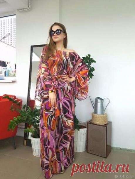 Пляжная туника в пол за час! (Шитье и крой) Сезон отпусков уже начался, а вы к нему готовы? Сегодня будем шить шикарную оригинальную вещицу: пляжную тунику в пол. Смогут все, даже если у вас есть только швейная машинка! Я сшила эту тунику за…