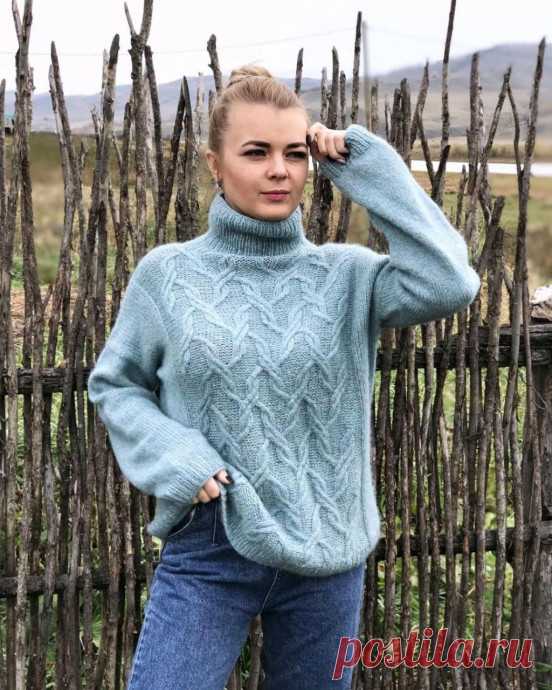 Уютный свитер из Drops air У меня размер 44-46. На самом деле я меньше, но сильно люблю оверсайзТак же этот размер подойдёт на 48.Вязала из Drops air спицами номер 5, резинка 4. Плотность лицевой глади в 10см: 16,5п/24р.Набрать 200п. + 1 соед. На спицы N4 классическим способом. Соединяем вязание в круг. Вяжем...