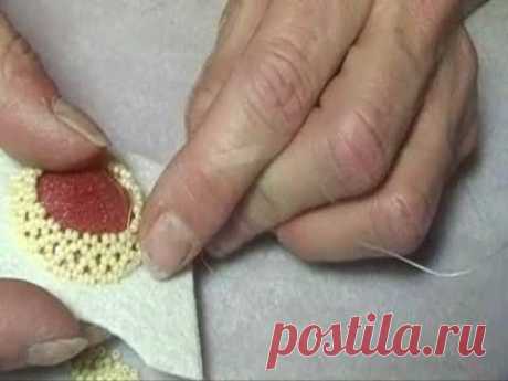 I love her tutorials.  I actually was able to watch it once and then bead my resin cabochon.