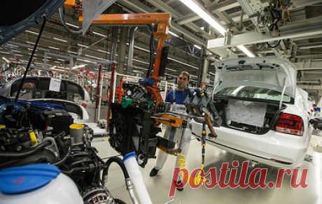 &quot;Фольксваген груп рус&quot; продолжит работу в РФ под названием АГР. Компания проведет полномасштабный ребрендинг