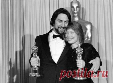 25+ фактов о Роберте Де Ниро, который одинаково убедителен, играя как опасного мафиози, так и обаятельного пенсионера . Милая Я