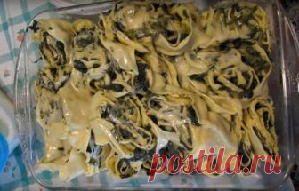 Отличная идея для семейного ужина. Недавно моя подруга детства приехала ненадолго на родину из Италии. Дело в том, что совсем недавно она познакомилась с приятным итальянцем, который вскоре позвал ее под венец и увез за границу. К моему величайшему удивлению, подруга не зациклилась на роли верной жены и домохозяйки, она закончила курсы визажа и сейчас работает в небольшом салоне красоты.  Приехав домой, она позвала всех друзей на итальянский ужин. Коронным блюдом хозяйки с...