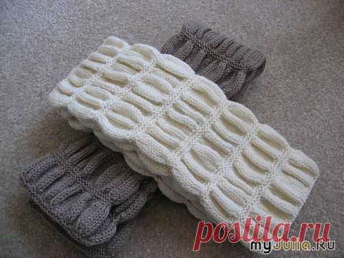 Симпатичный шарфик спицами.