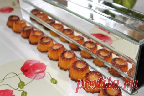 Канеле. Canelé.  В Бордо есть местная сладкая вкусность - канеле. Ударение на последнее е.
