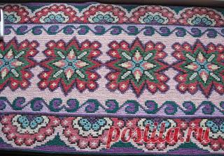 Гнездо перелётного дятла: Ретро-вышивка