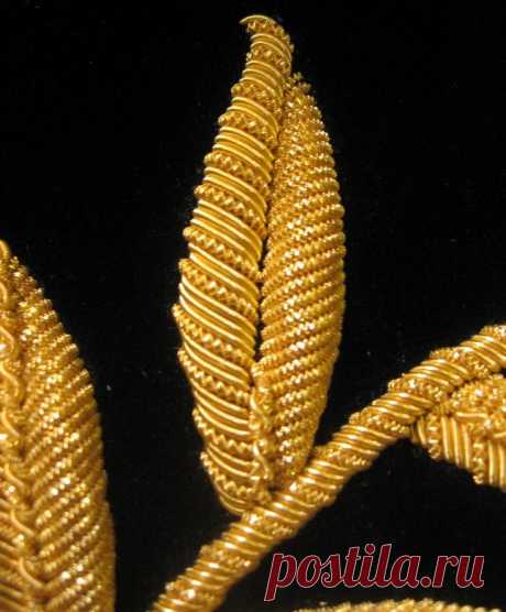 Bella Lane Specialist in Hand Embroidery - London :: Goldwork by Bella Lane - London