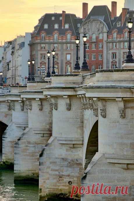 Le Pont-Neuf, #Paris