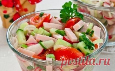 Салат с ветчиной и овощами без майонеза / Простые рецепты