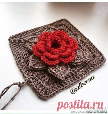 Вязание крючком мотива с розочкой. Мастер класс