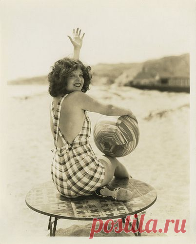 Ретро-дамы - Старинные купальные костюмы и купальщицы